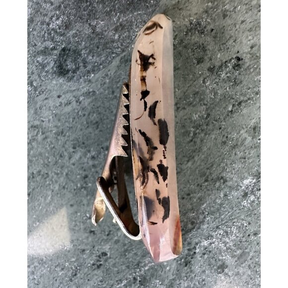 Vintage MONTANA MOSS AGATE Tie Clip Crescent Shaped Yellowstone River Chalcedony - Picture 3 of 16